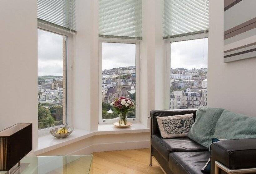 Apartment 4 Granville Point