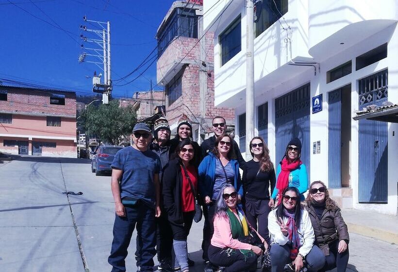 Artesonraju Hostel Huaraz