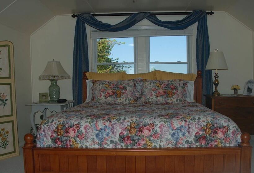 ベッドアンドブレックファースト The Guesthouse At Rosecrest Farm