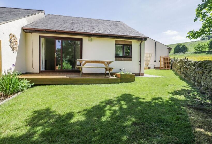 Buttercup Cottage