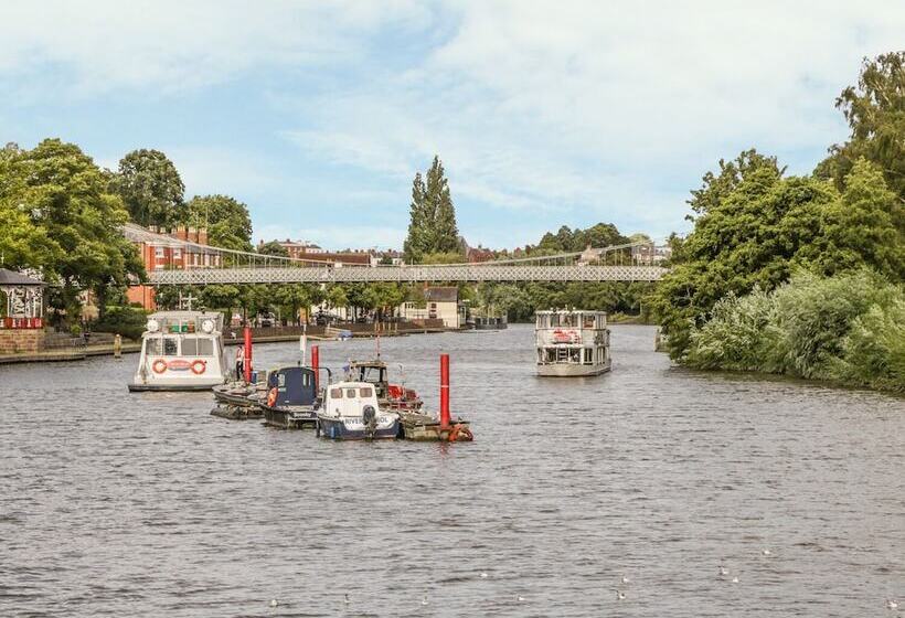Dee Heights Penthouse