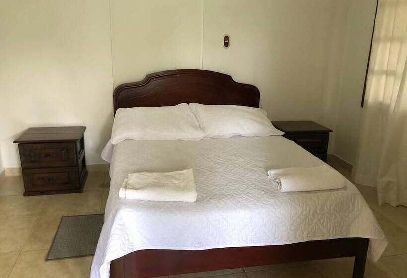 Finca Hotel Andaquies