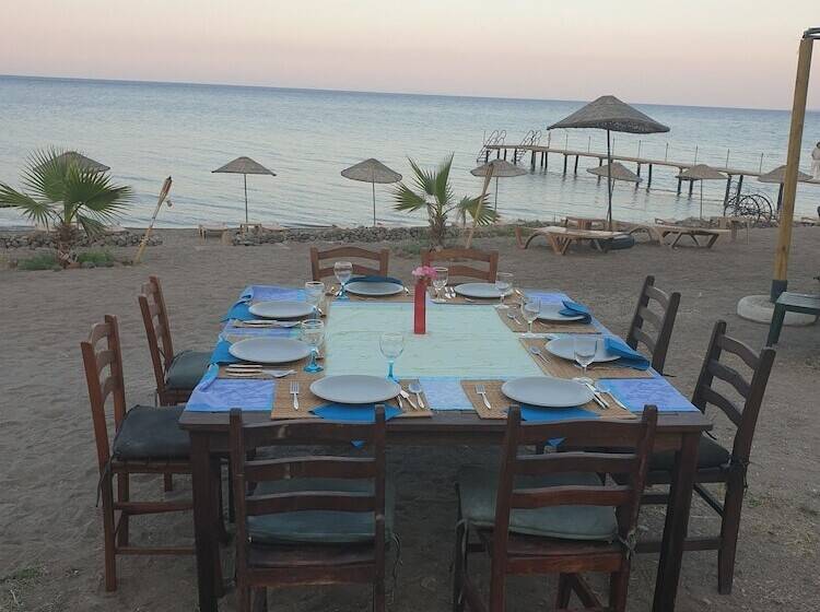 فندق Assos Batik Iskele Beach
