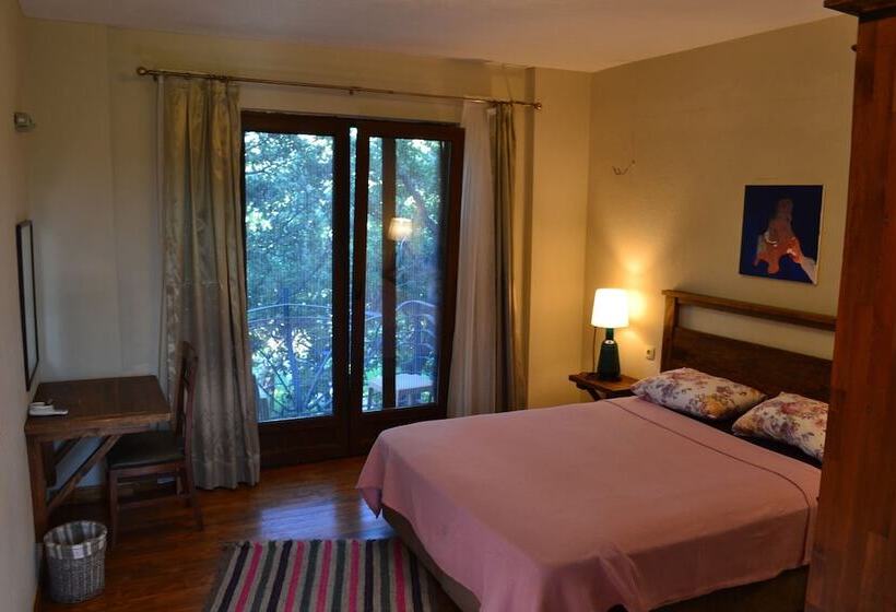 فندق Assos Batik Iskele Beach