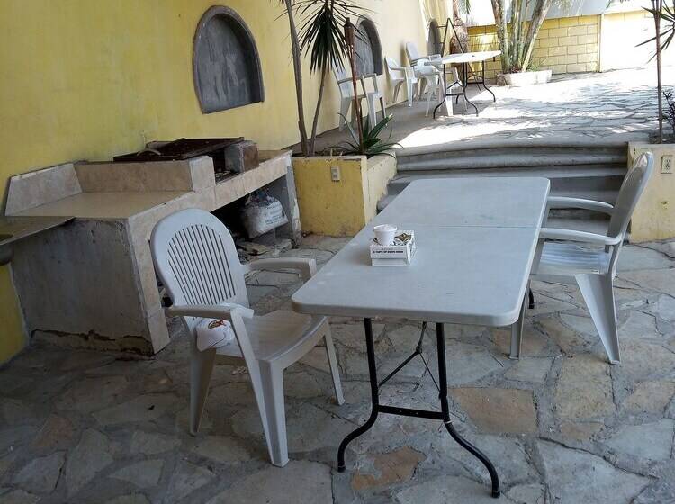 فندق Avenida D Martin