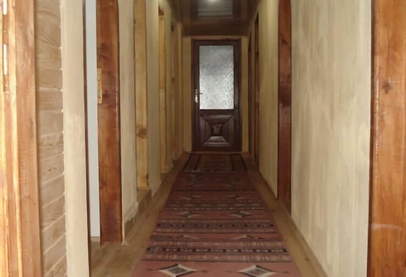 ホテル Avusor Simge Pansiyon