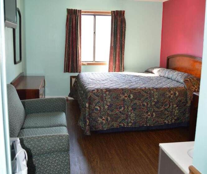 ホテル Budget Inn Of Claypool Hill