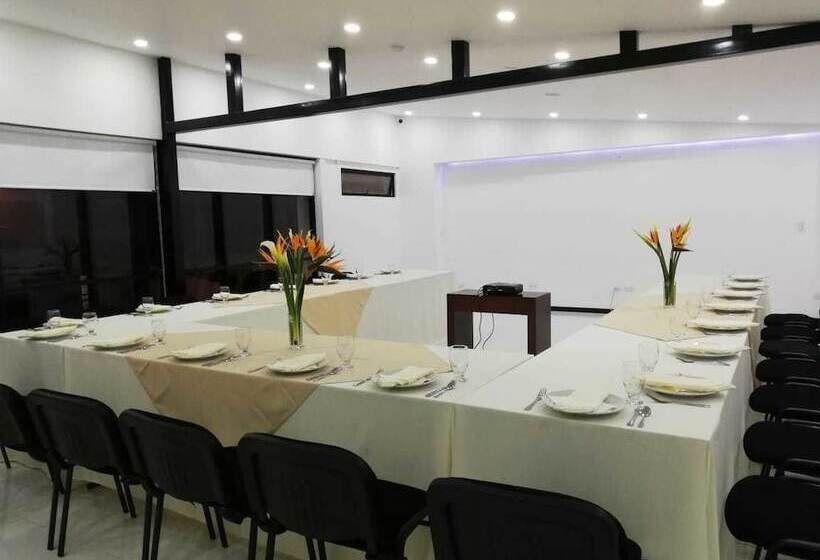 酒店 Care International