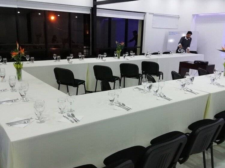 酒店 Care International