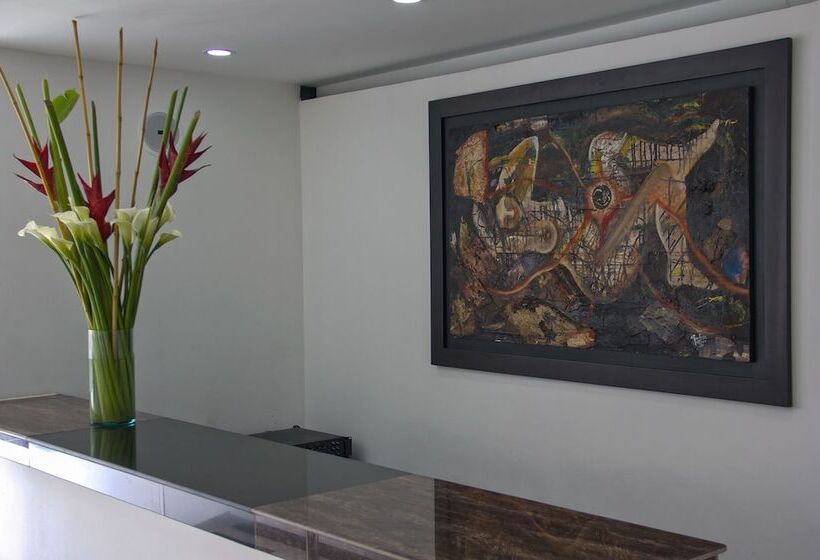 酒店 Care International