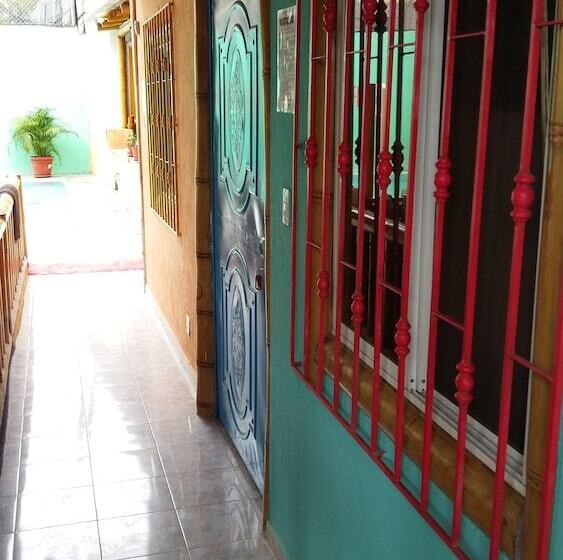 Отель Carlito's Way