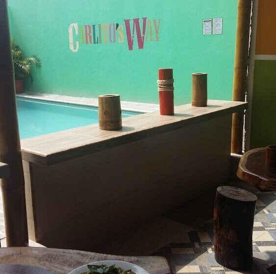 Отель Carlito's Way