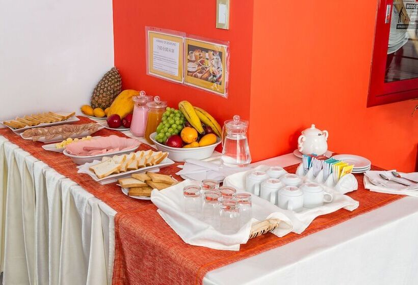 فندق Chaska Suites