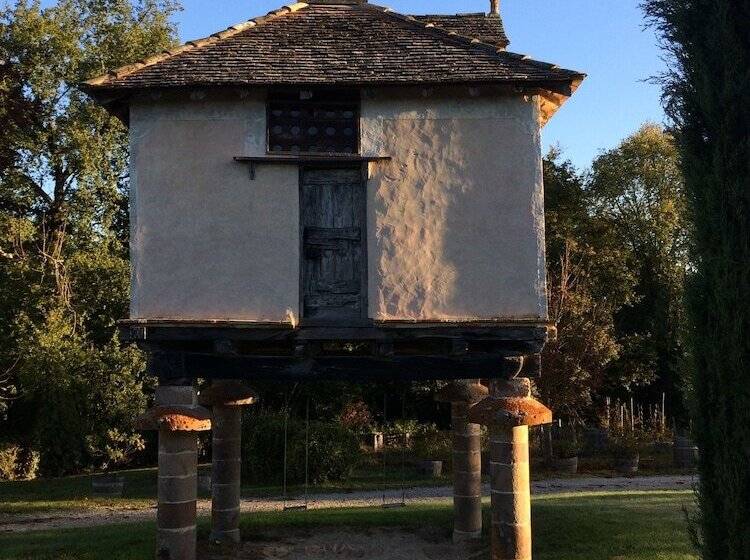 Отель Château De Mayragues