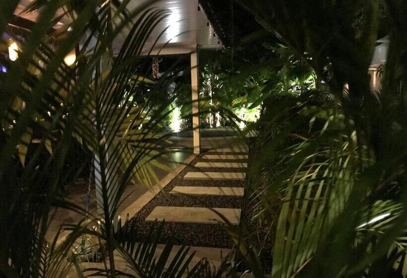 فندق Good Life Lodge