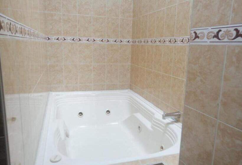 هتل Hospederia Colonial De La Villa