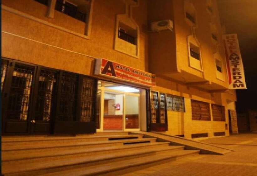 בית מלון כפרי Hôtel Amsterdam