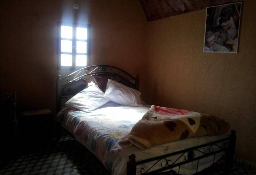 Отель Hôtel El Fayja