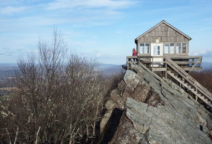 Отель Inn At Riverbend