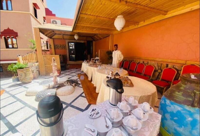 هتل La Renaissance Tata