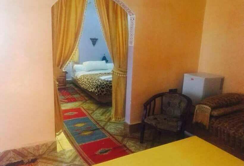 هتل La Renaissance Tata