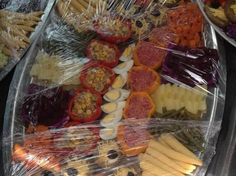 هتل La Renaissance Tata