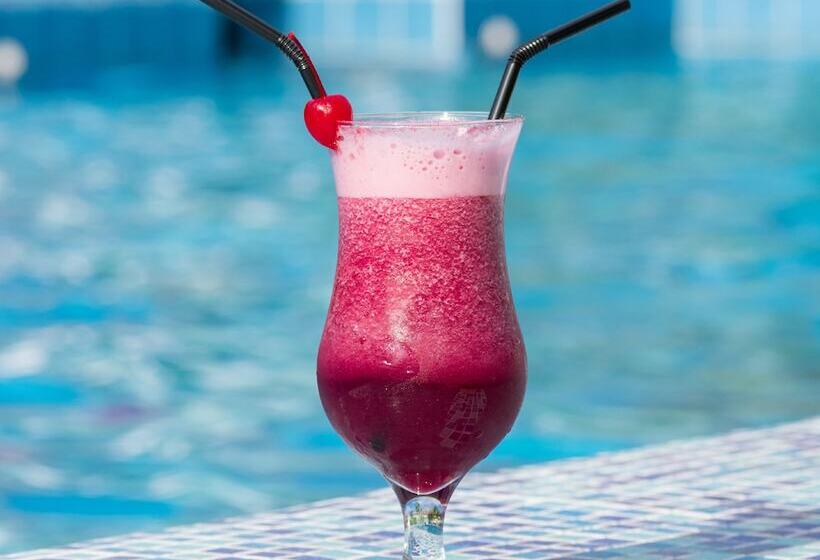 Laguna Azul Hotel & Suites