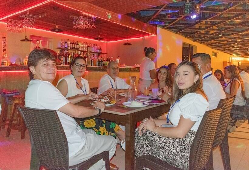 Laguna Azul Hotel & Suites