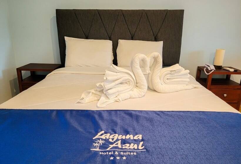 Laguna Azul Hotel & Suites