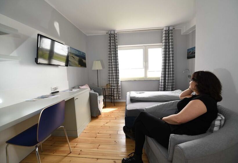 Отель Landhaus Dircks