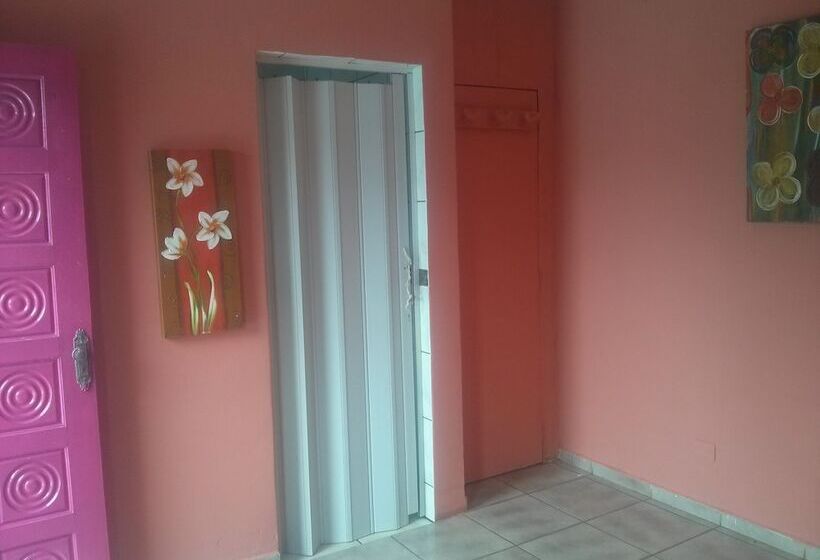 호텔 Leão Marinho Pousada