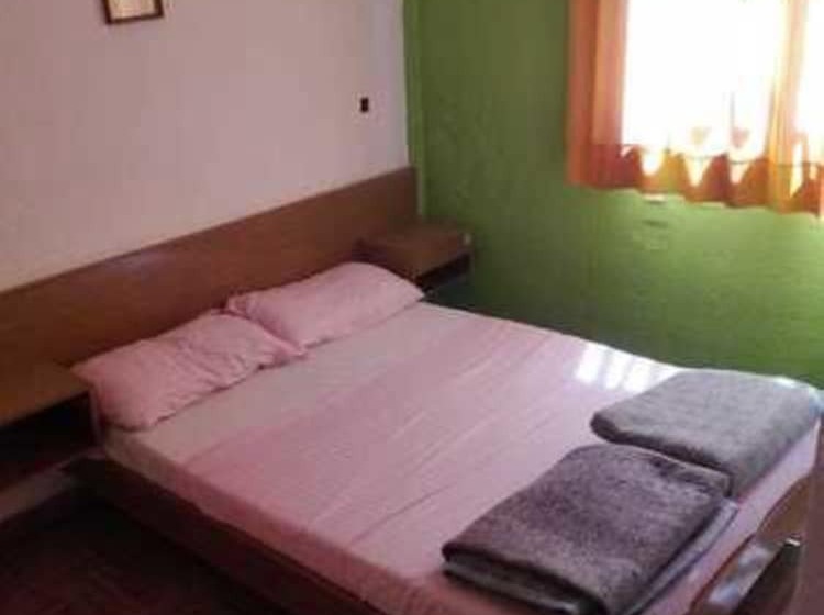 هتل Monte Castello