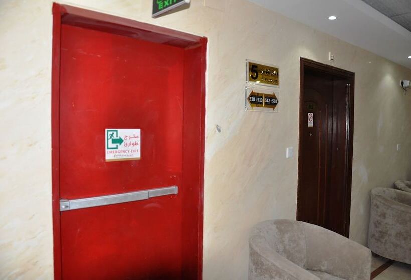 בית מלון כפרי Nour Manazil Alkeram