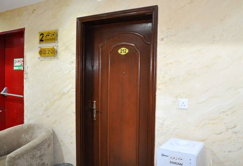 בית מלון כפרי Nour Manazil Alkeram