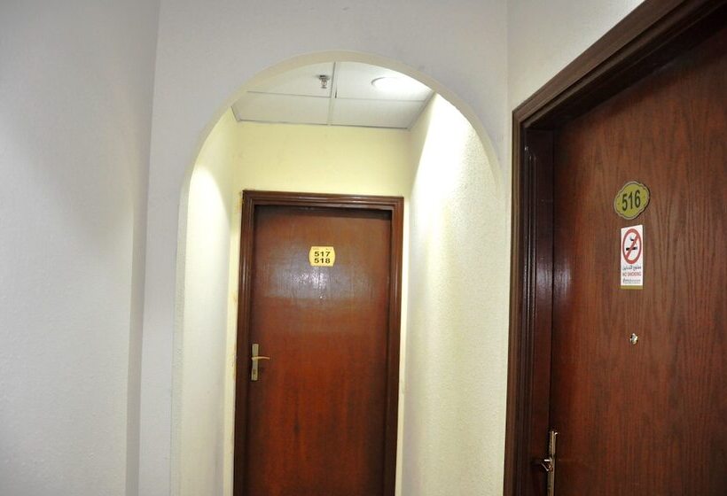 בית מלון כפרי Nour Manazil Alkeram