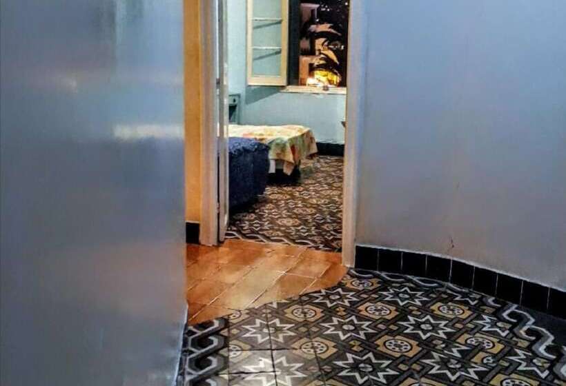 هتل Pension Iberia