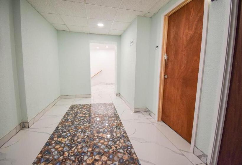 호텔 Quality Inn & Suites Sulphur Springs