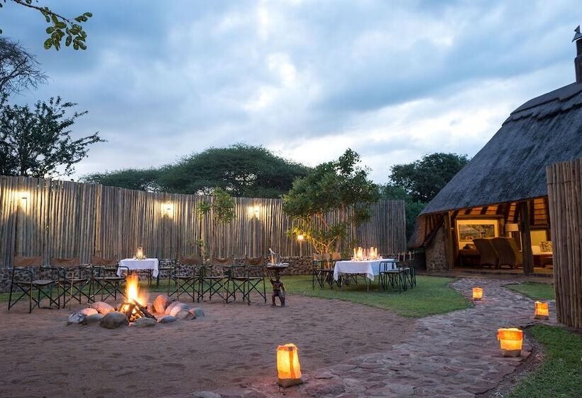 Hotel Rhino River Lodge