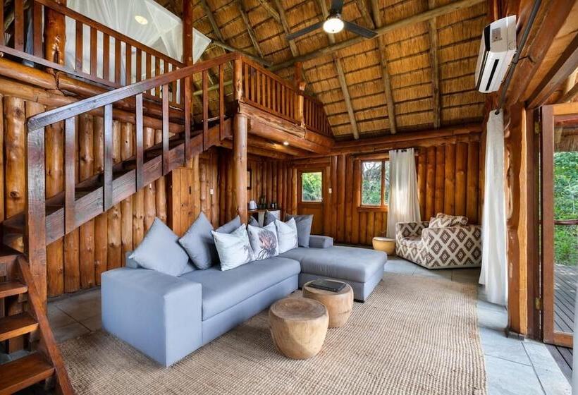 Hotel Rhino River Lodge