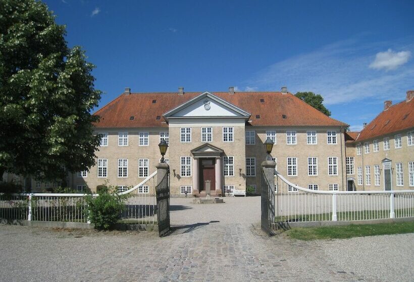 בית מלון כפרי Skjoldenæsholm Slot