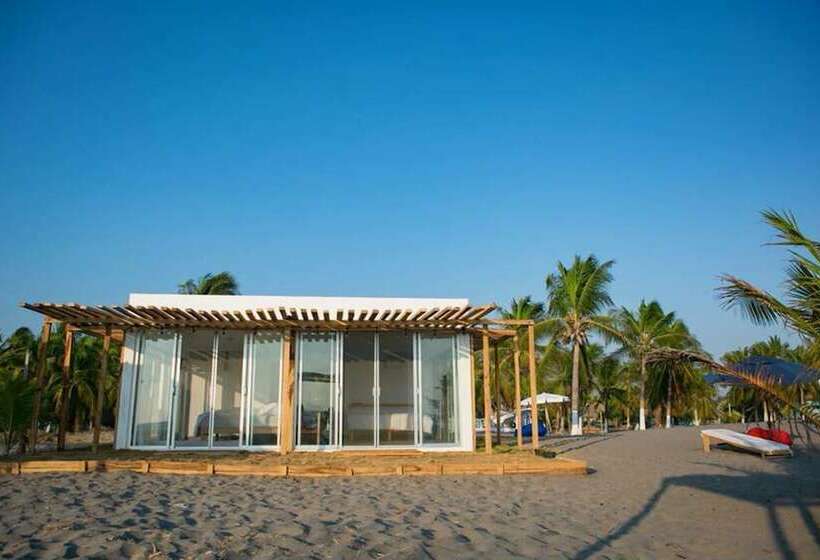 ホテル Tachinaste