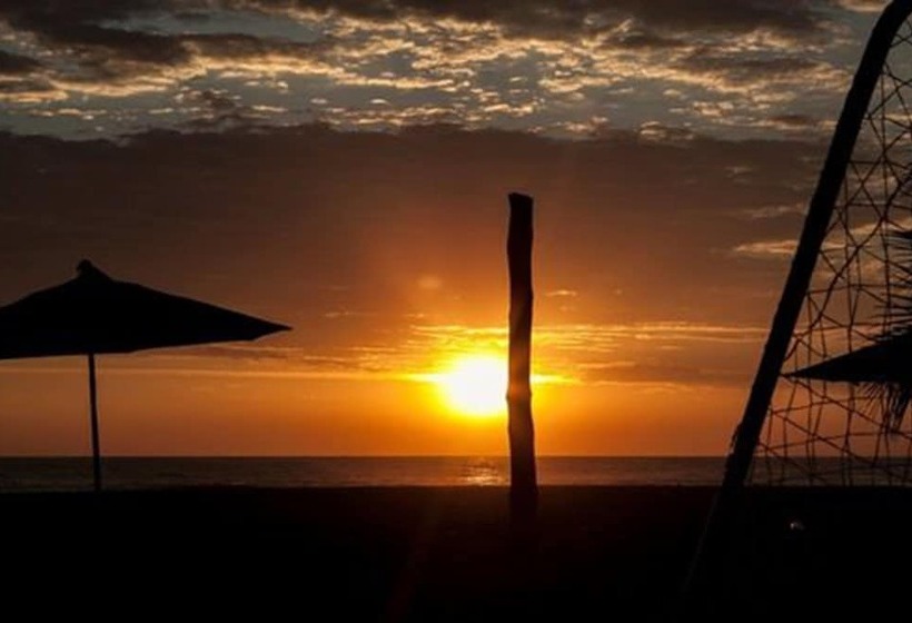 ホテル Tachinaste