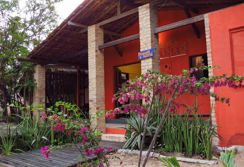 בית מלון כפרי Tirol Pousada