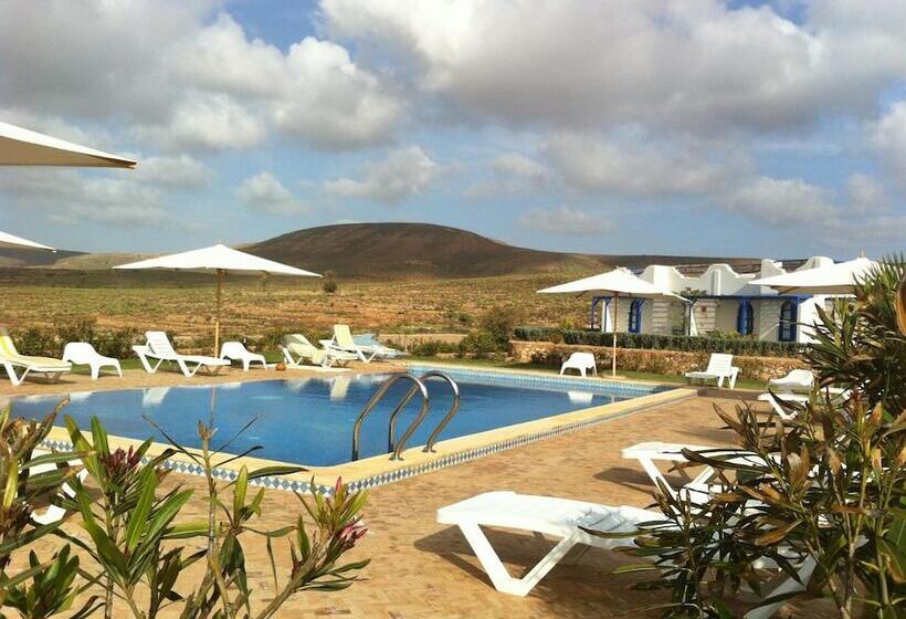 هتل Un Thé Au Bout Du Monde