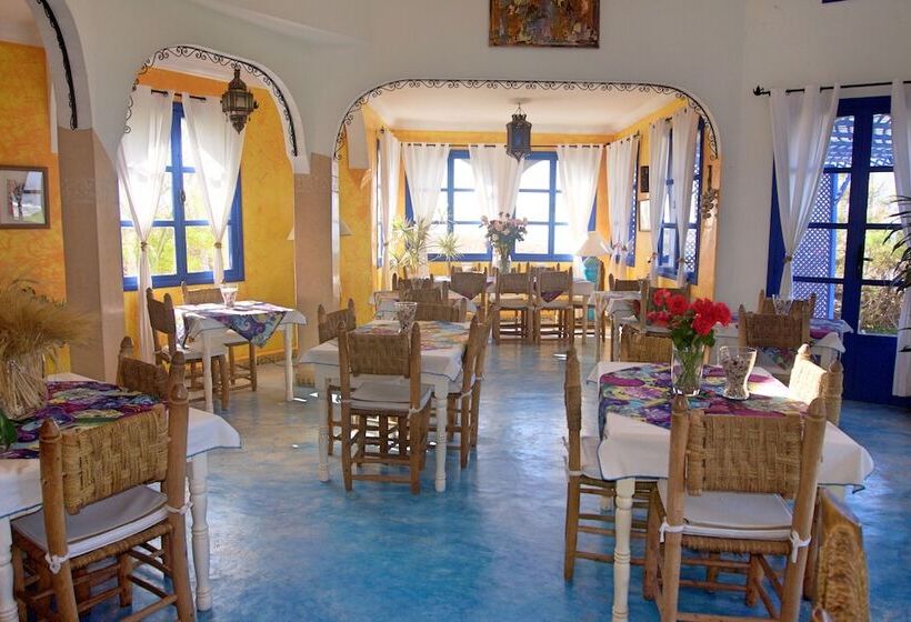 هتل Un Thé Au Bout Du Monde