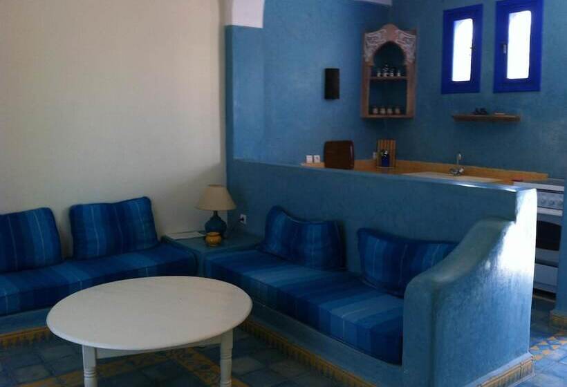 هتل Un Thé Au Bout Du Monde