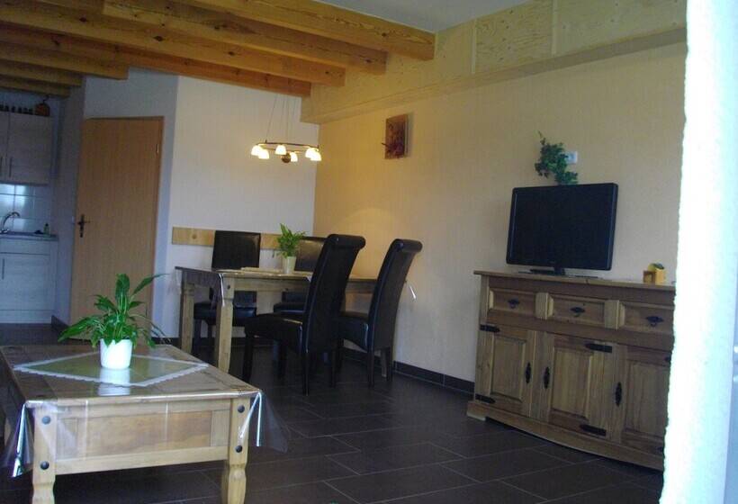 ホテル Vierjahreszeiten Appartments