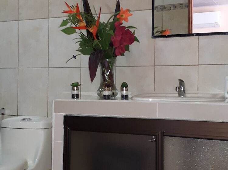 בית מלון כפרי Villa Manolo