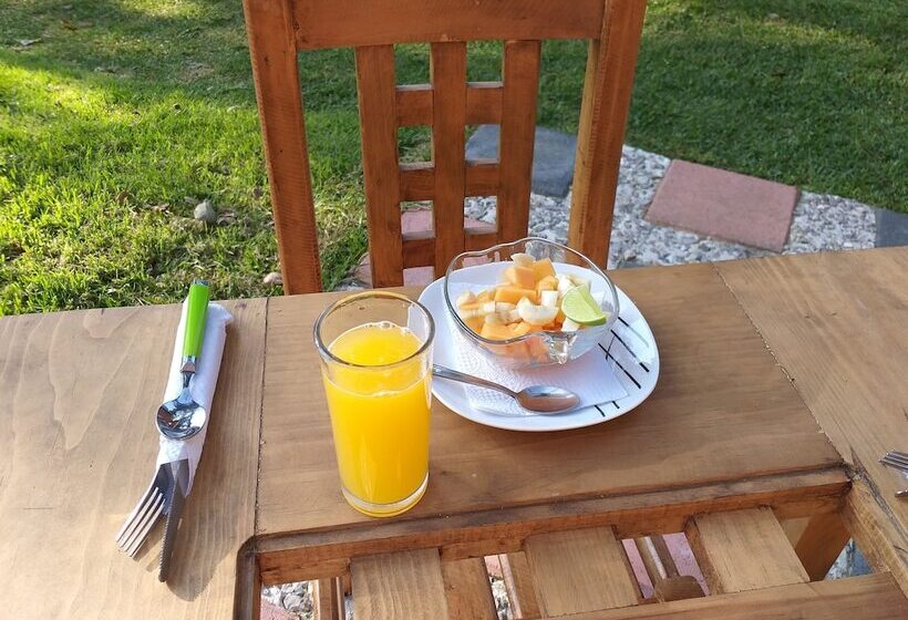 Отель Villa Monteli Suites