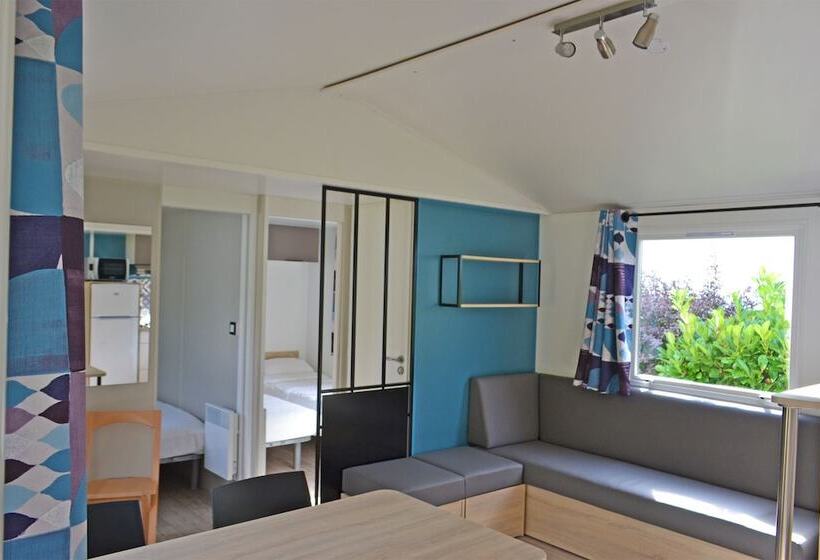 בית מלון כפרי Village Océanique